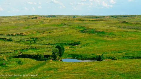 $9,500,000 | 841 Recluse Road, Recluse, WY 82725