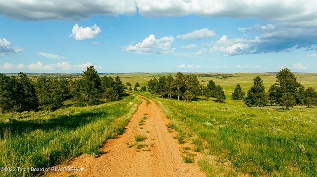 $9,500,000 | 841 Recluse Road, Recluse, WY 82725