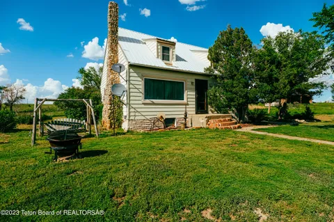 $9,500,000 | 841 Recluse Road, Recluse, WY 82725