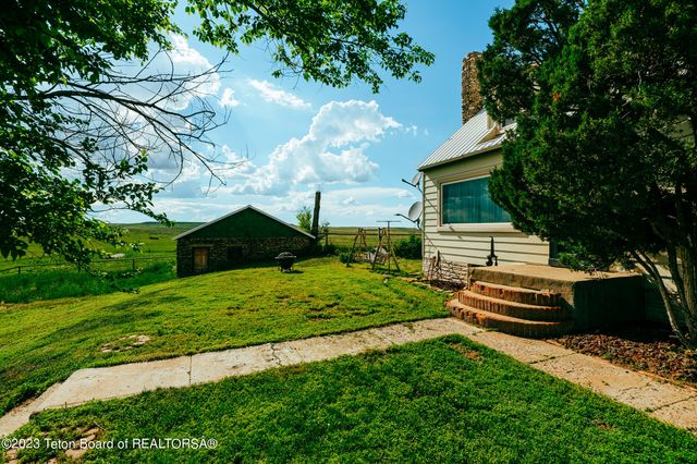 $9,500,000 | 841 Recluse Road, Recluse, WY 82725