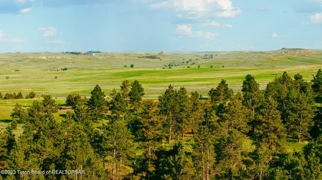 $9,500,000 | 841 Recluse Road, Recluse, WY 82725