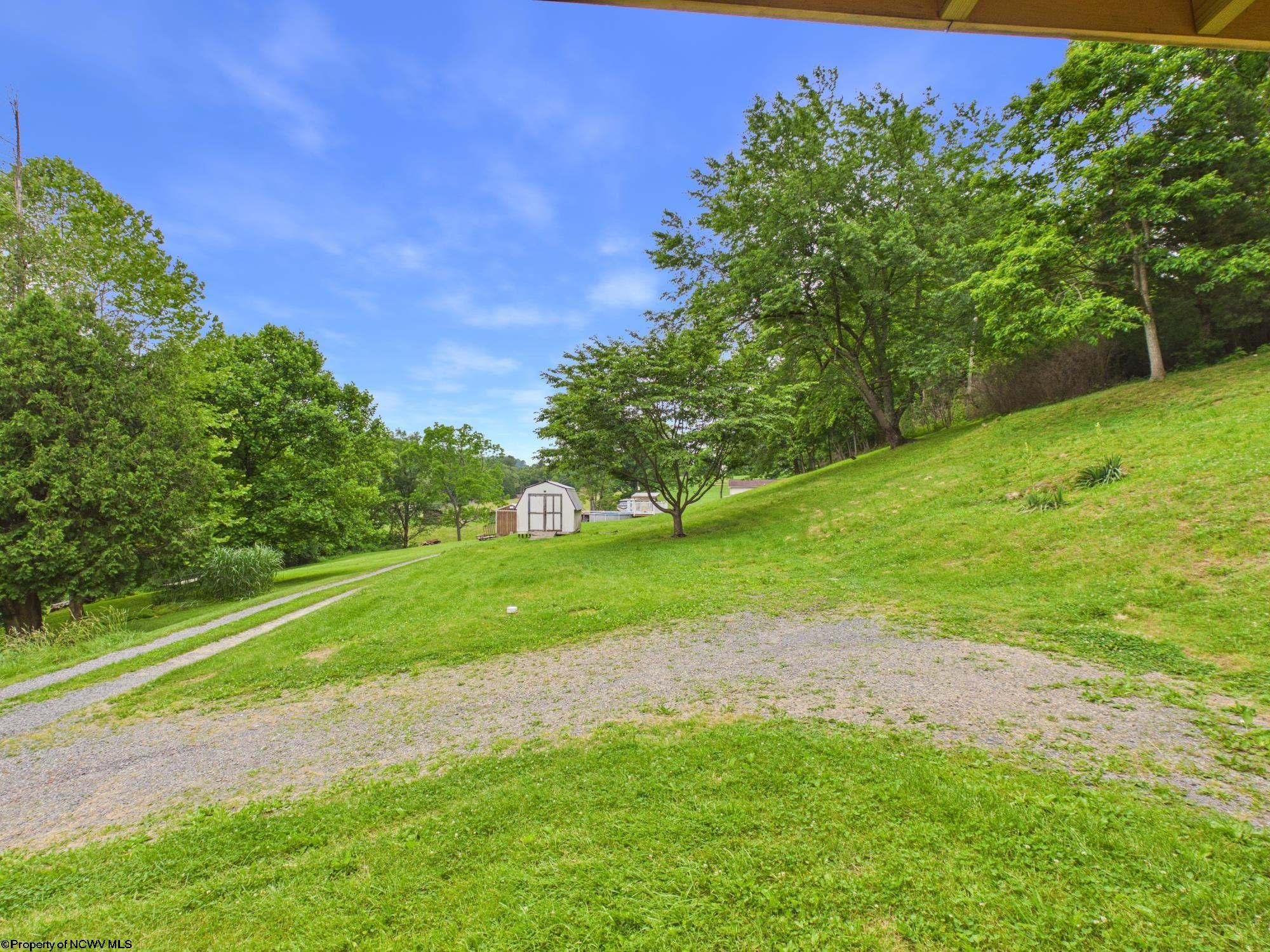 38 Rabish Lane Fairmont, WV 26554 - Photo 4 of 22 Gallery Image 4