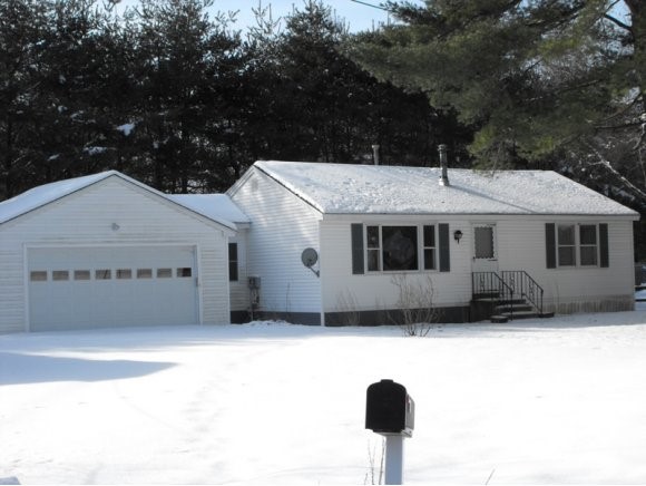 7 Reading Nashua, NH 03062 - Photo 1 of 1 Gallery Image 1