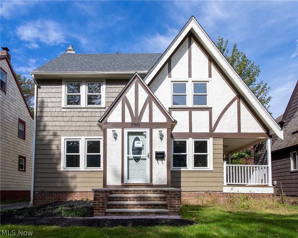 3961 Elmwood Road Cleveland Heights, OH 44121 - Photo 1 of 35