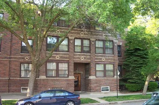 $2,450 | 2200 West Berteau Avenue, Unit 1, Chicago, IL 60618
