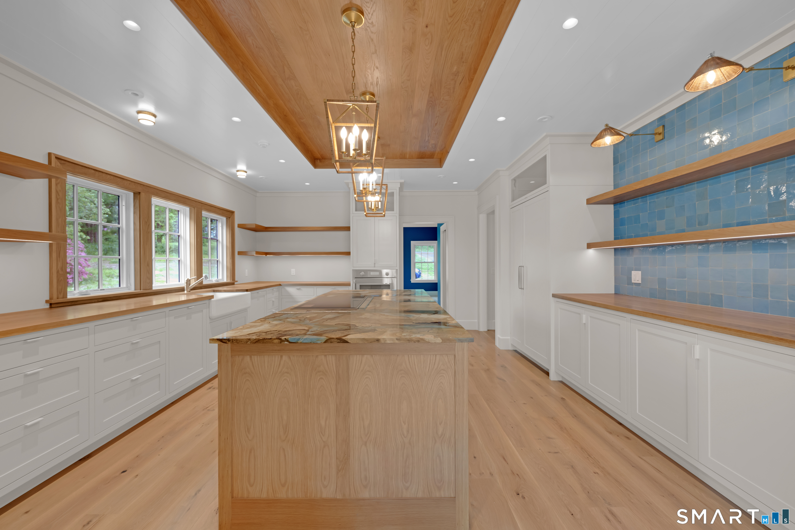 158 West Quasset Road Woodstock, CT 06281 - Photo 2 of 40