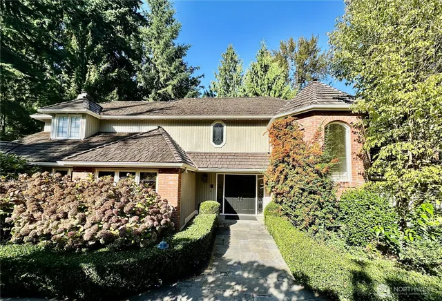 $5,600 | 4117 117th Avenue Northeast, Kirkland, WA 98033