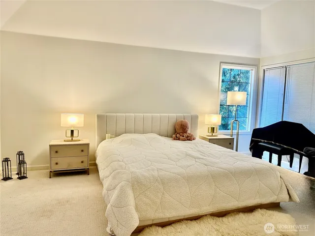 $5,600 | 4117 117th Avenue Northeast, Kirkland, WA 98033