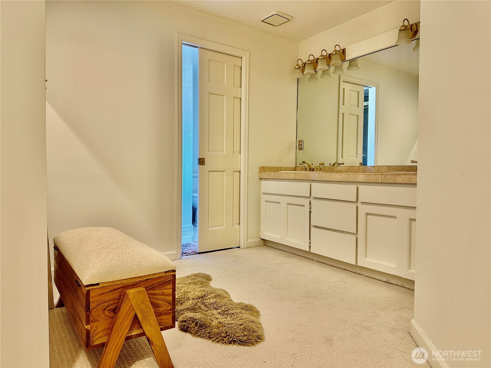 4117 117th Avenue Northeast Kirkland, WA 98033 - Photo 12 of 26