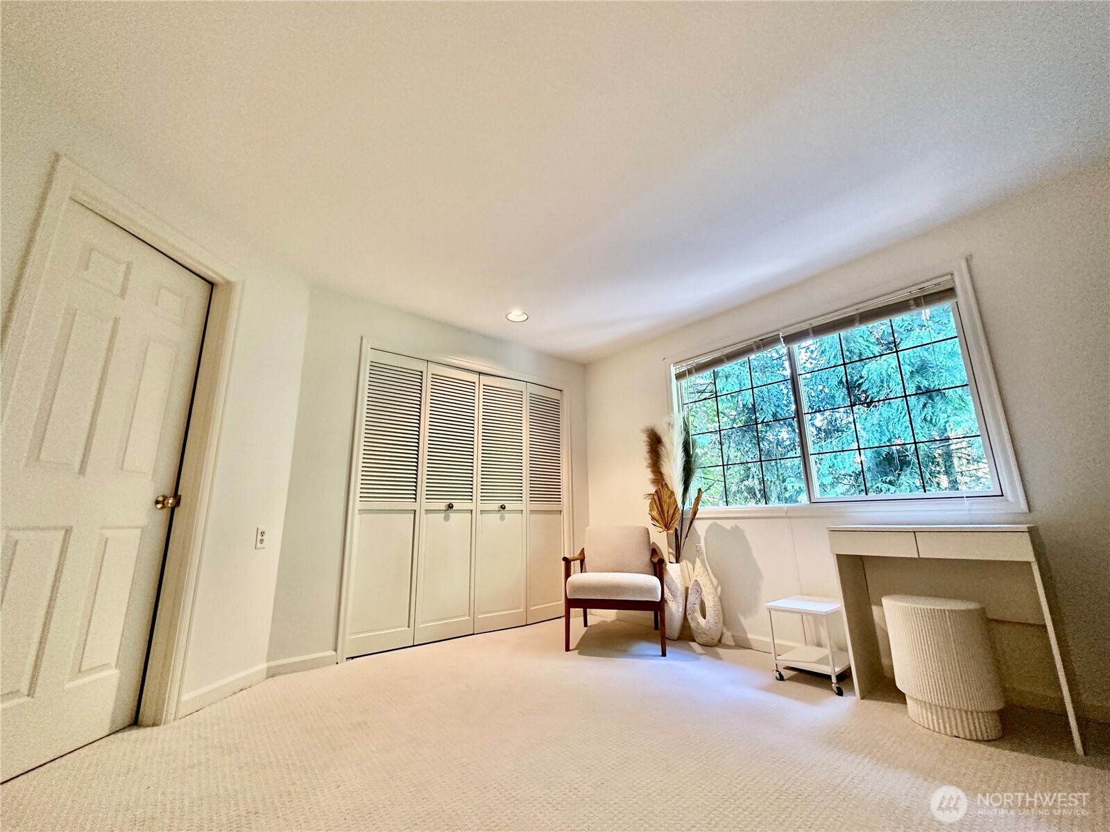 4117 117th Avenue Northeast Kirkland, WA 98033 - Photo 14 of 26