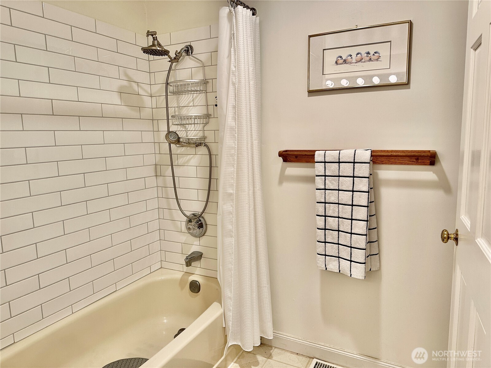 4117 117th Avenue Northeast Kirkland, WA 98033 - Photo 17 of 26