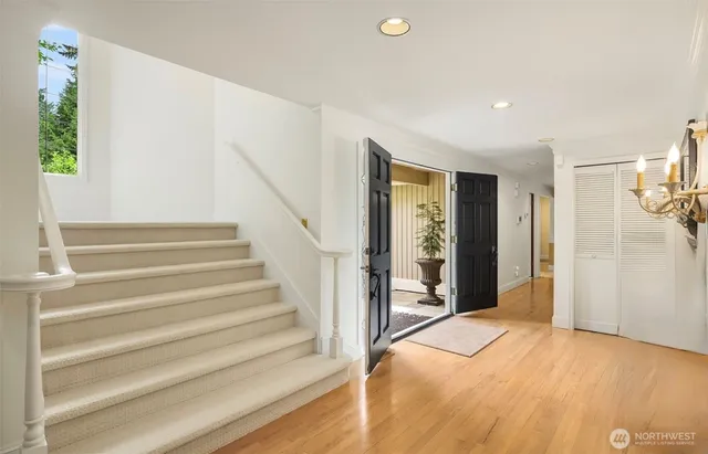 $5,600 | 4117 117th Avenue Northeast, Kirkland, WA 98033