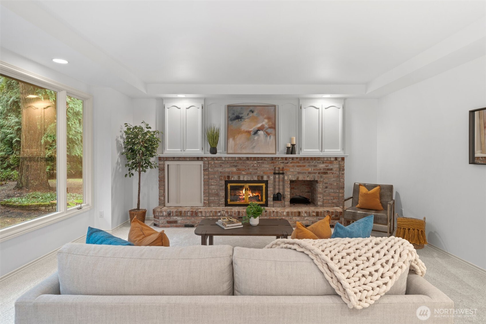 13428 160th Avenue Northeast Redmond, WA 98052 - Photo 14 of 40