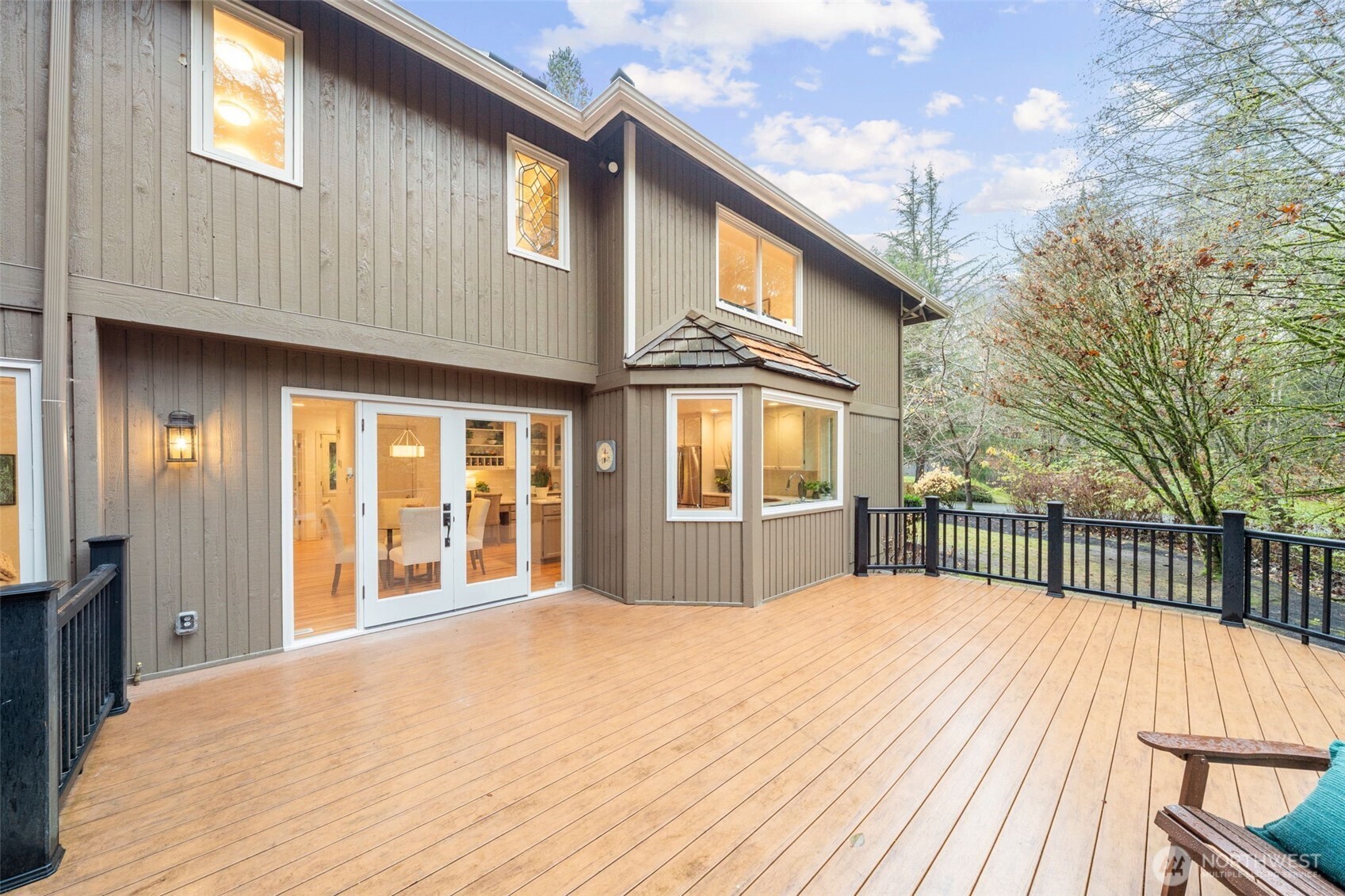 13428 160th Avenue Northeast Redmond, WA 98052 - Photo 31 of 40