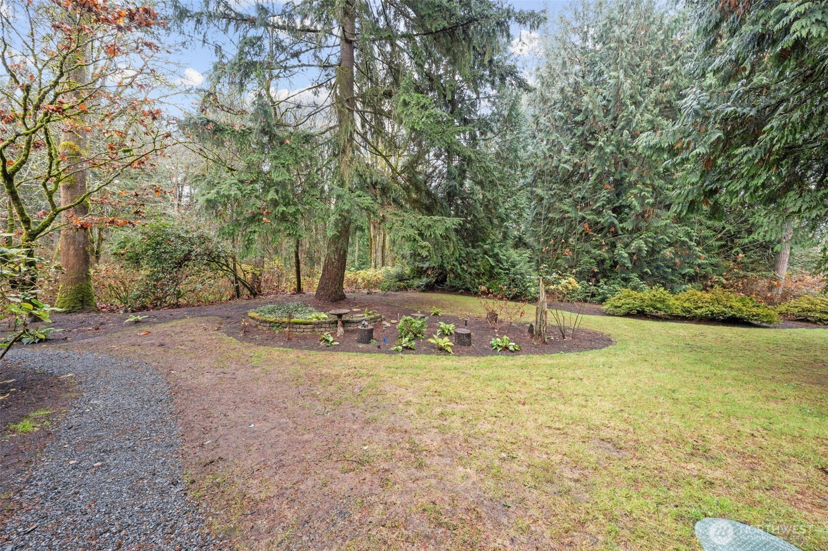 13428 160th Avenue Northeast Redmond, WA 98052 - Photo 33 of 40