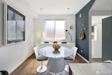 $859,995 | 1117 34th Avenue, Unit B, Seattle, WA 98122