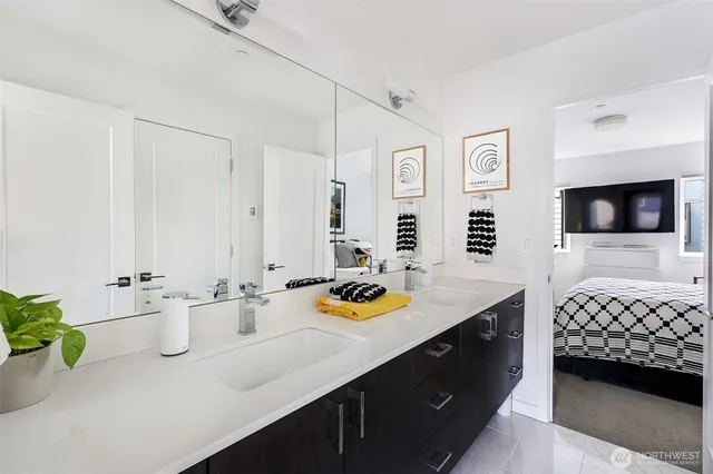 $859,995 | 1117 34th Avenue, Unit B, Seattle, WA 98122