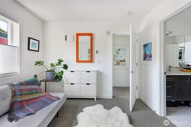 $859,995 | 1117 34th Avenue, Unit B, Seattle, WA 98122