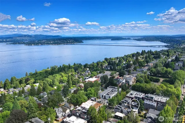$859,995 | 1117 34th Avenue, Unit B, Seattle, WA 98122