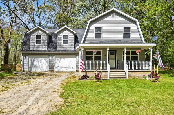 $274,900 | 210 Whitebirch Drive, Houghton Lake, MI 48629