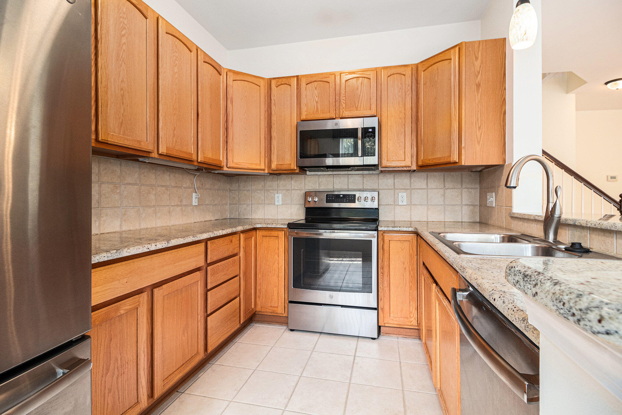 3164 Asher Road Ann Arbor, MI 48104 - Photo 9 of 27 010_img_5281_401