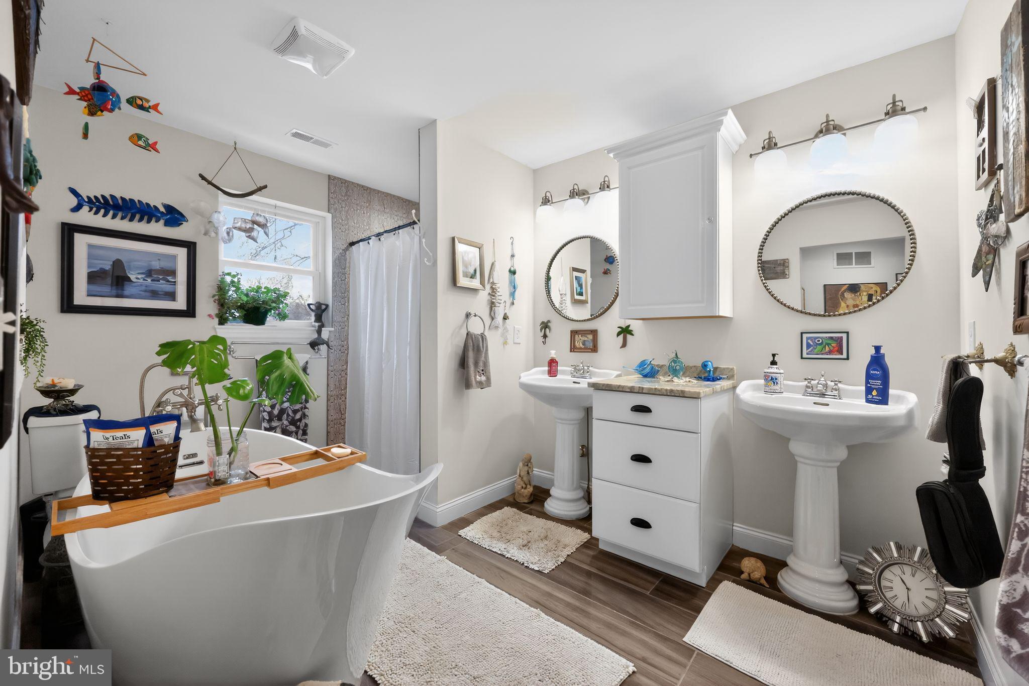 225 Rutland Avenue Mount Holly, NJ 08060 - Photo 24 of 30 a living room with furniture and a large window