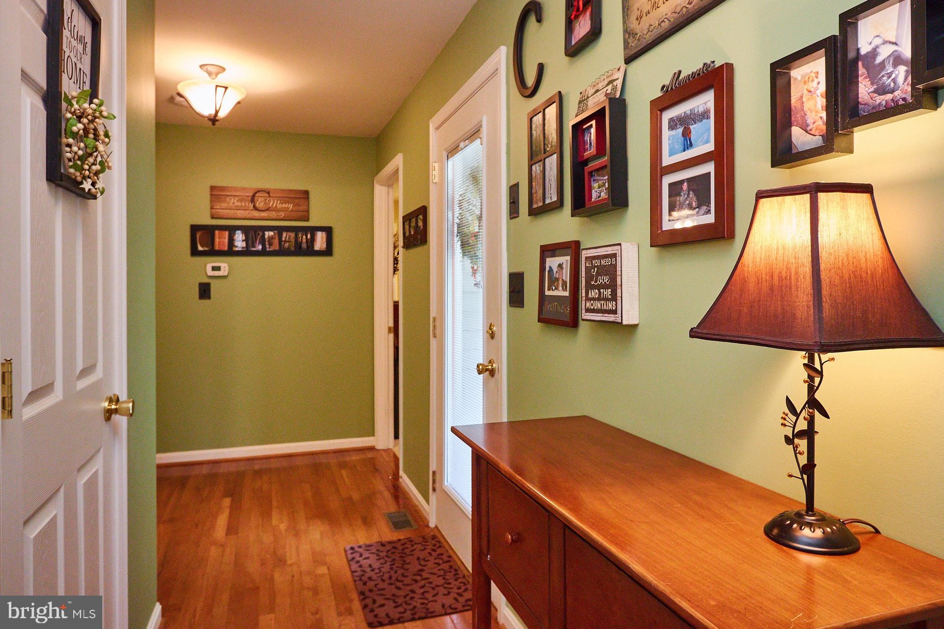 1745 High Top Road Linden, VA 22642 - Photo 4 of 24
