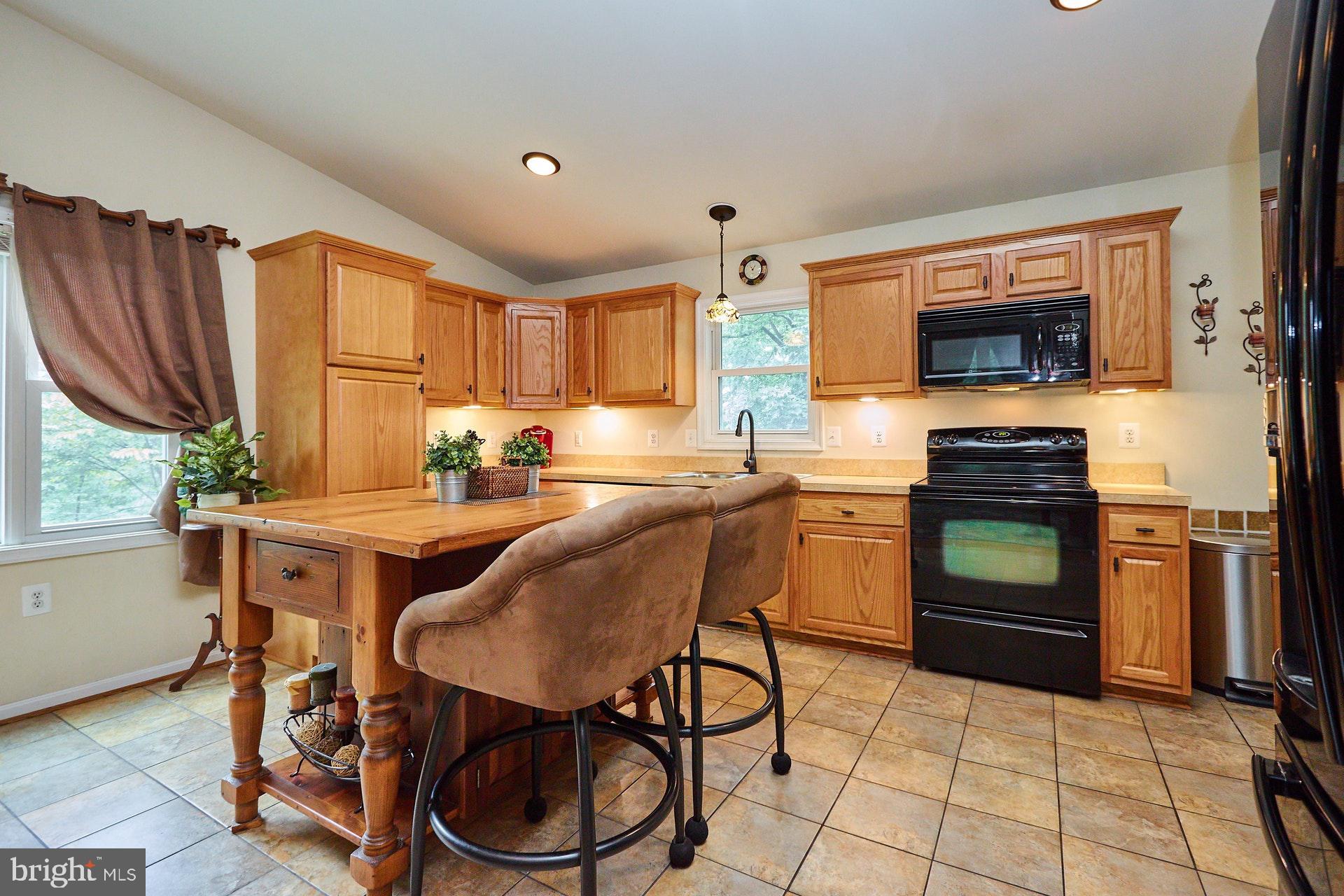 1745 High Top Road Linden, VA 22642 - Photo 8 of 24