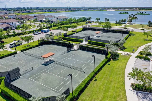 $925,000 | 1120 Wandering Willow Way, Loxahatchee, FL 33470