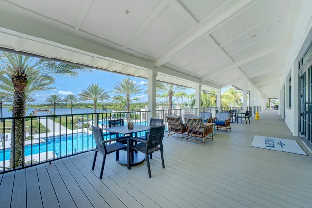 $925,000 | 1120 Wandering Willow Way, Loxahatchee, FL 33470