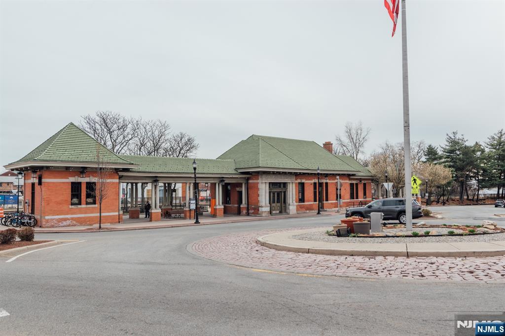 30 Park Avenue, Unit 2 Rutherford, NJ 07070 - Photo 30 of 31 a front view of a house with street view