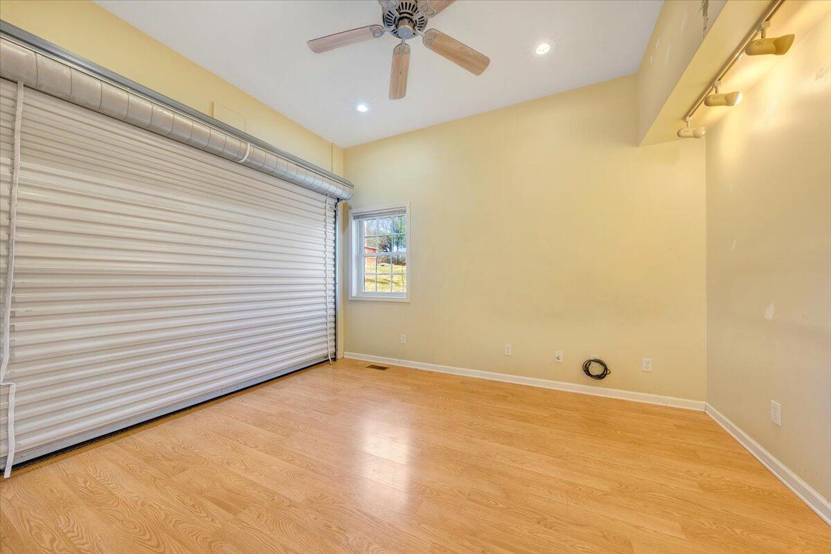 777 Mountain Pass Road Blue Ridge, VA 24064 - Photo 12 of 44 .