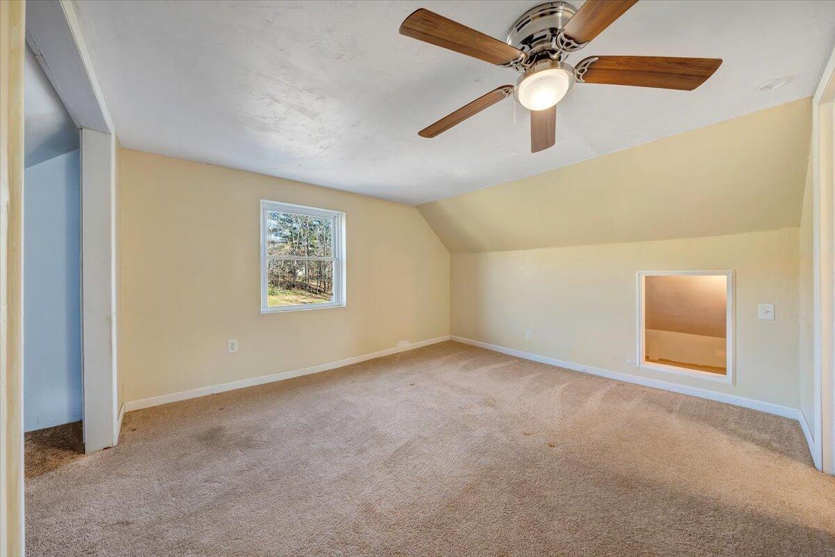 777 Mountain Pass Road Blue Ridge, VA 24064 - Photo 32 of 44 .