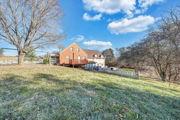 $374,950 | 777 Mountain Pass Road, Blue Ridge, VA 24064