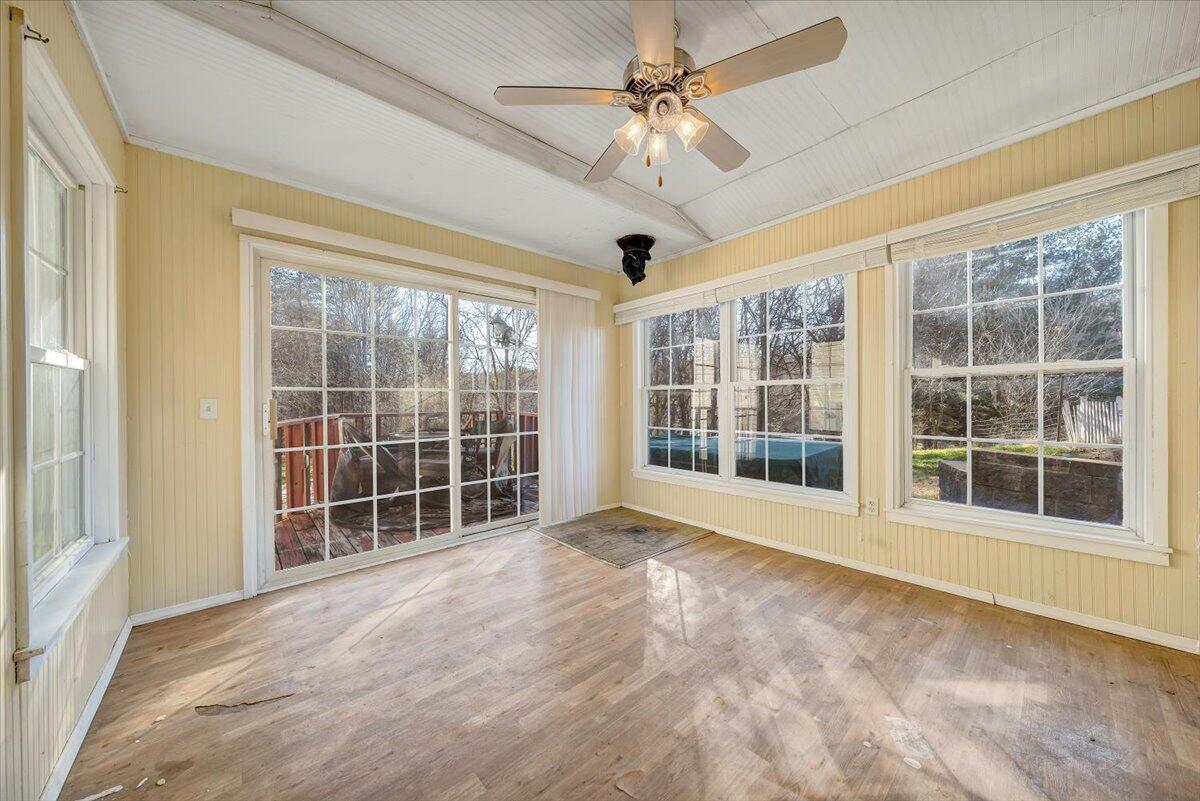 777 Mountain Pass Road Blue Ridge, VA 24064 - Photo 6 of 44 .