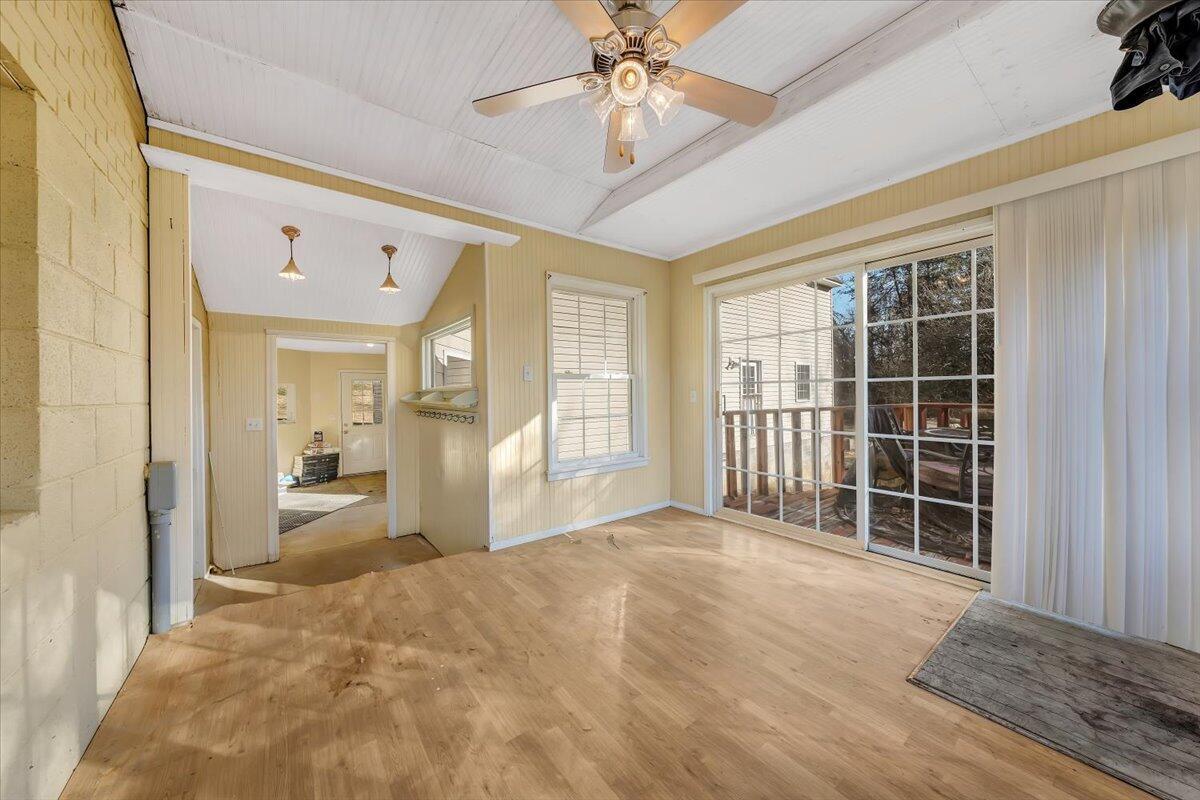 777 Mountain Pass Road Blue Ridge, VA 24064 - Photo 7 of 44 .