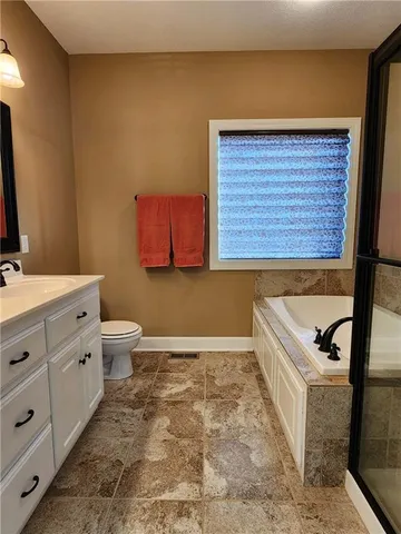 $447,900 | 19367 Tomahawk Lane, St. Joseph, MO 64505