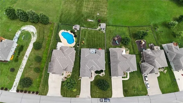 $447,900 | 19367 Tomahawk Lane, St. Joseph, MO 64505