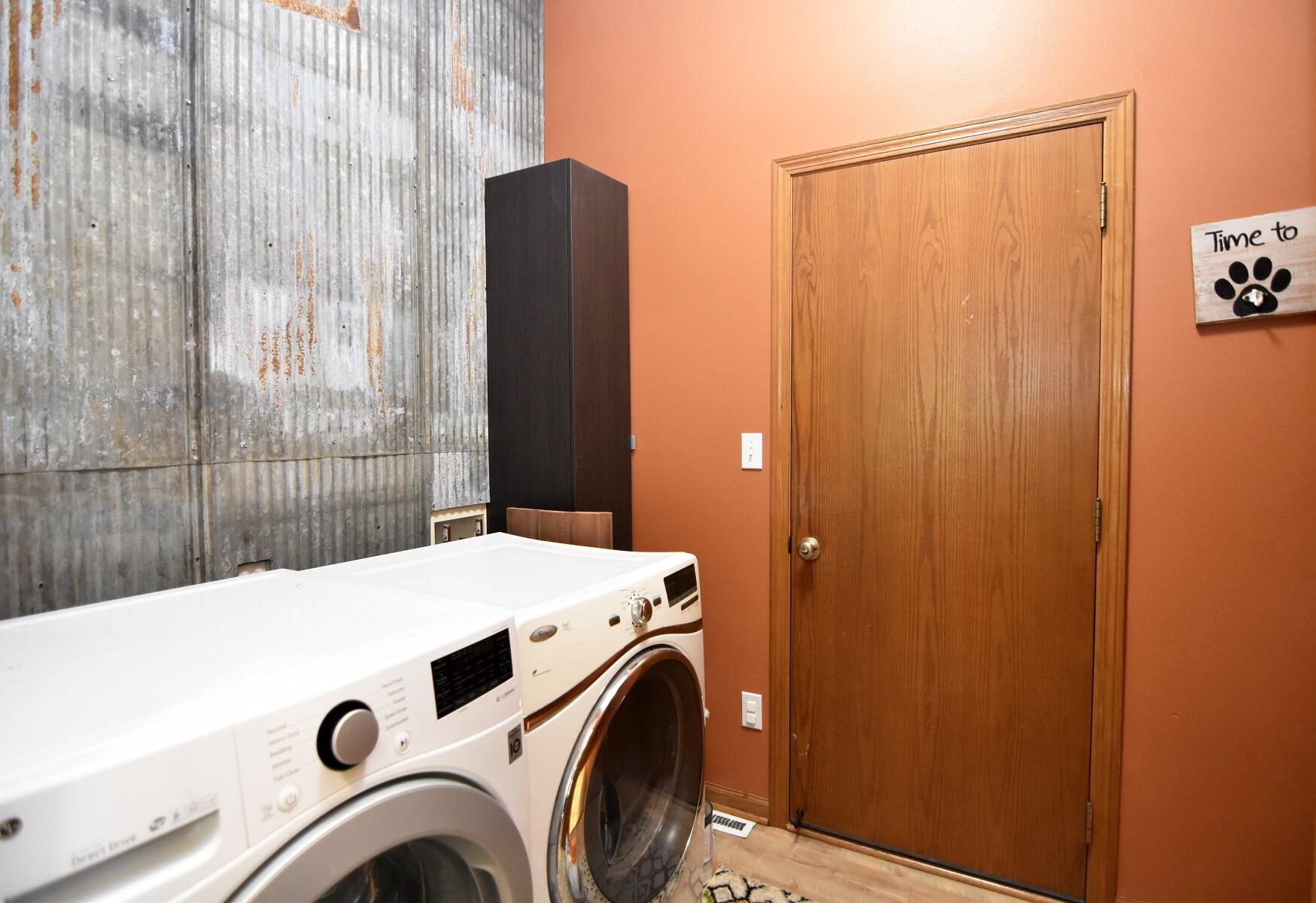 30936 Royal Hill Road Rochester, WI 53105 - Photo 10 of 34 1st Floor Laundy