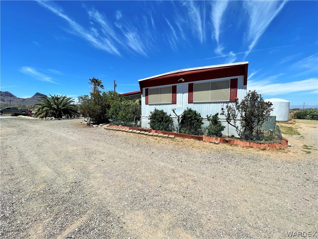 2548 Yaqui Road Golden Valley, AZ 86413 - Photo 8 of 34 Gallery Image 8