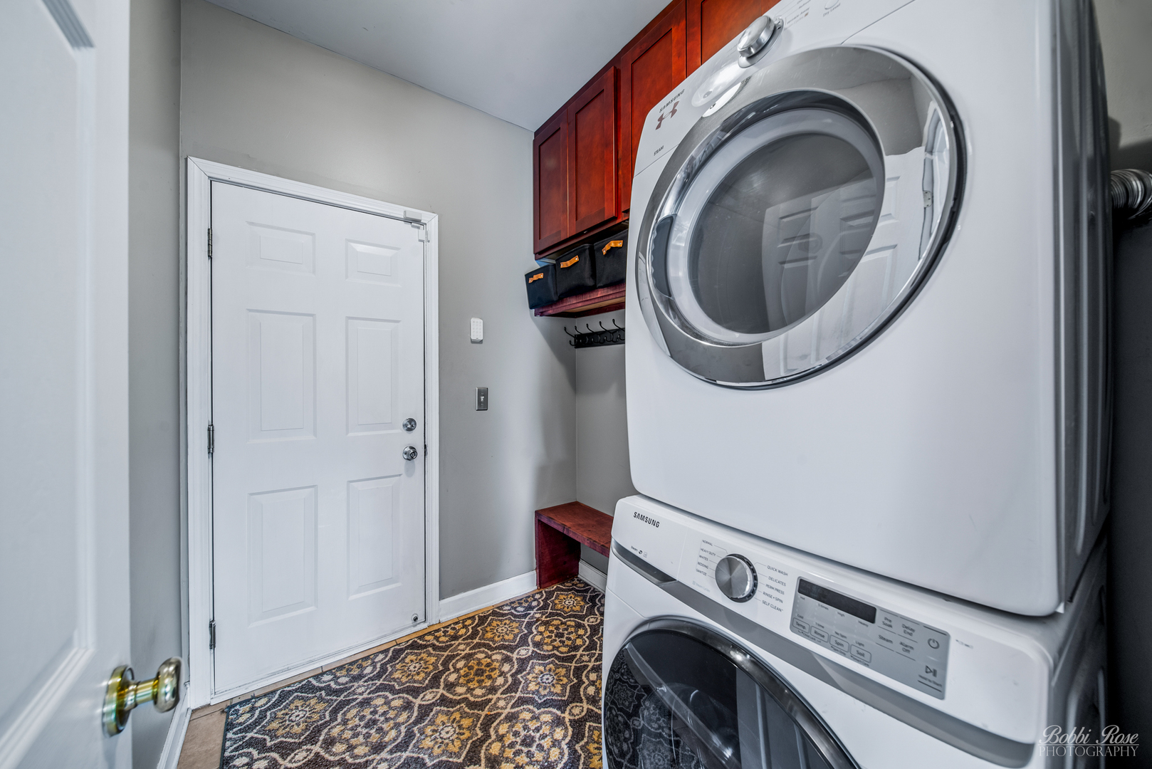 892 Audubon Lane Aurora, IL 60506 - Photo 23 of 53 a utility room with dryer and washer