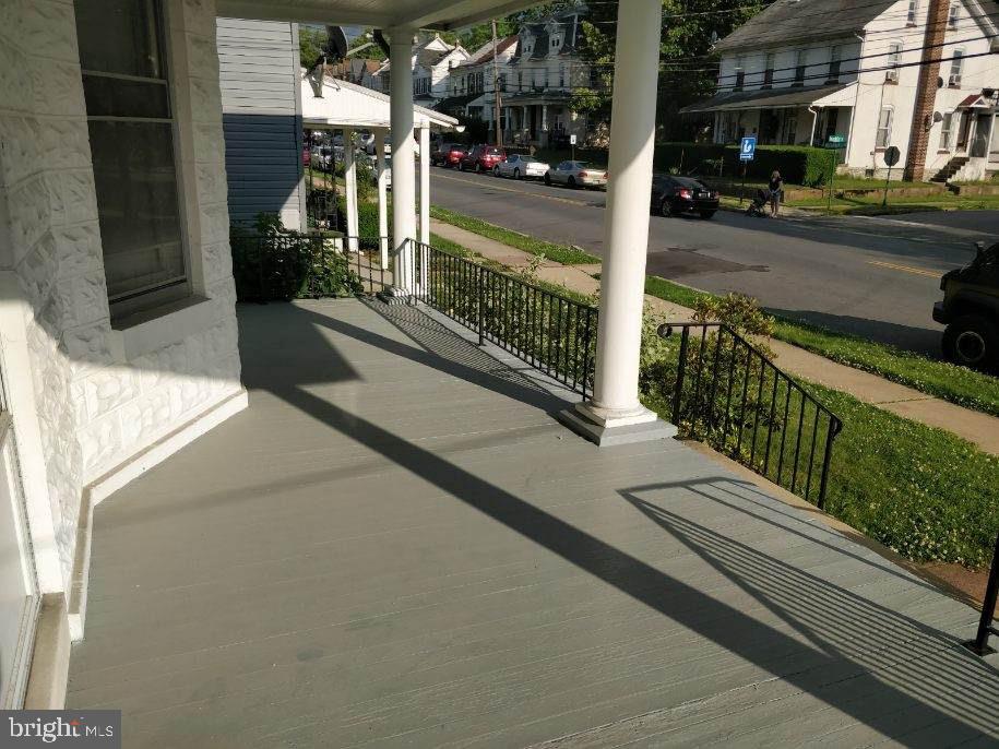 39 Philadelphia Avenue Reading, PA 19607 - Photo 2 of 32 28-foot front porch, looking south
