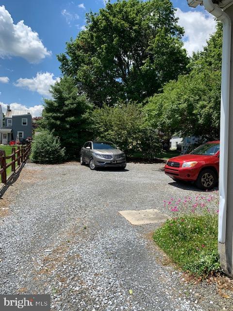 39 Philadelphia Avenue Reading, PA 19607 - Photo 27 of 32 Parking area