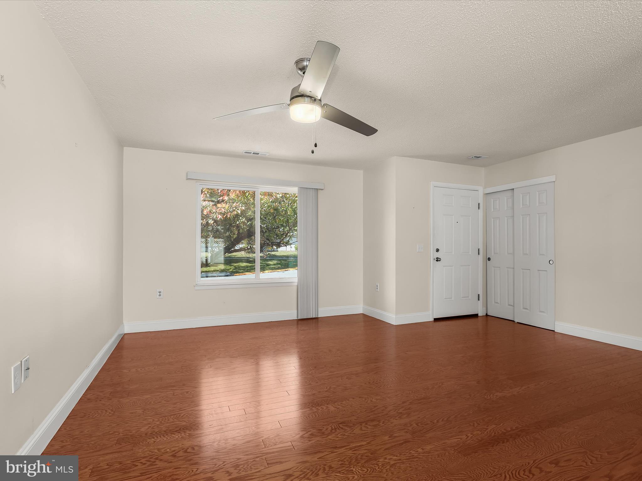 10 Pimlico Court, Unit 14B Silver Spring, MD 20906 - Photo 6 of 49 Dining & Living Room