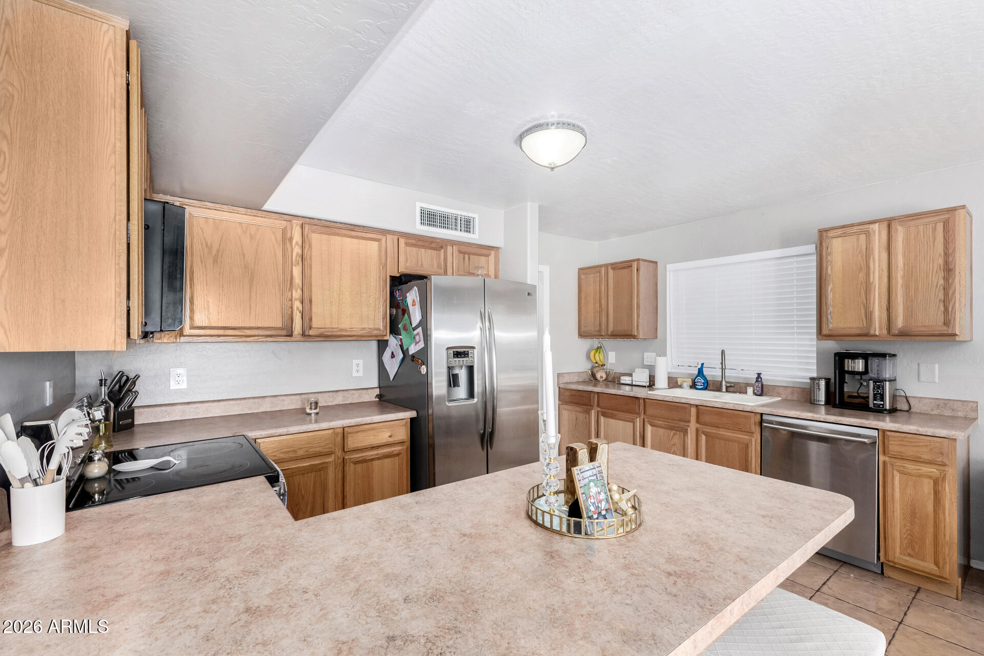 14791 West Bloomfield Road Surprise, AZ 85379 - Photo 12 of 37 Kitchen