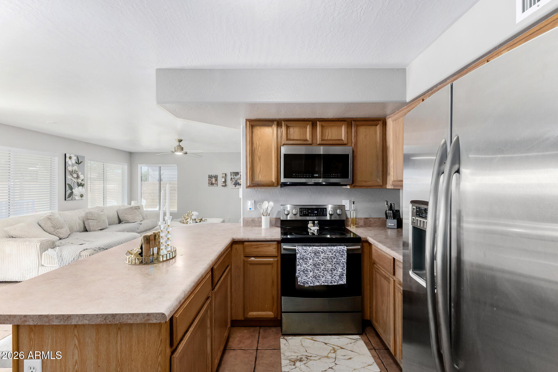 14791 West Bloomfield Road Surprise, AZ 85379 - Photo 14 of 37 Kitchen