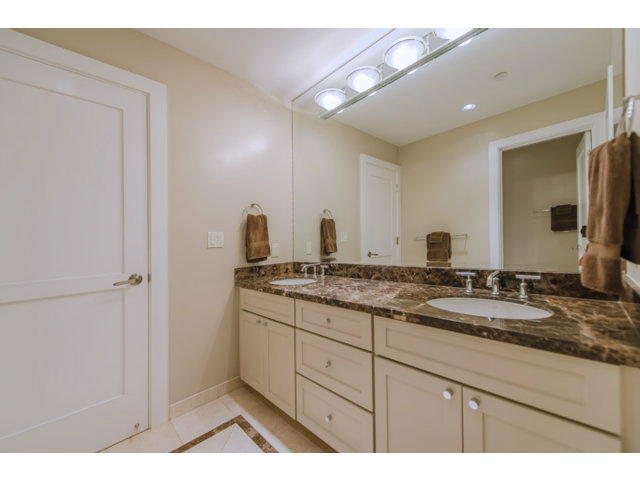 1385 Avondale Road Hillsborough, CA 94010 - Photo 13 of 23