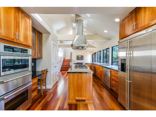 1385 Avondale Road Hillsborough, CA 94010 - Photo 4 of 23