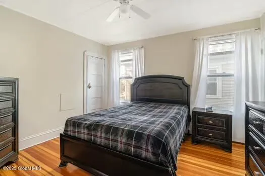 $299,900 | 1039 Parkwood Boulevard, Schenectady, NY 12308