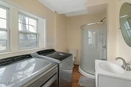 $299,900 | 1039 Parkwood Boulevard, Schenectady, NY 12308